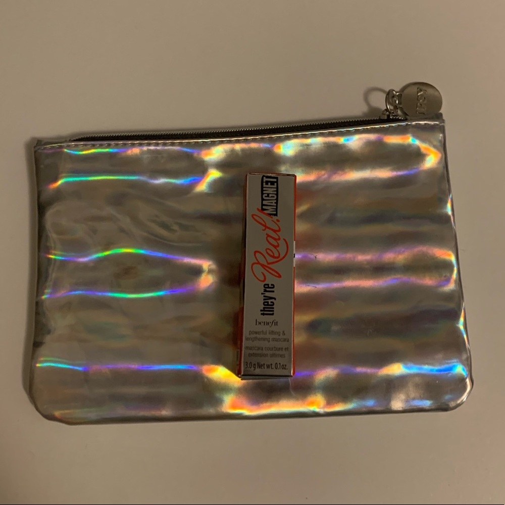 Benefit Mascara Mini (+ FREE Makeup Bag)